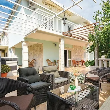 Family Friendly House With A Swimming Pool Orebic, Peljesac - 21899 Ferienhaus