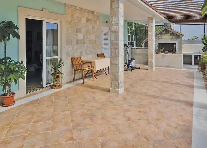 Family Friendly House With A Swimming Pool Orebic, Peljesac - 21899 Nyaraló *
